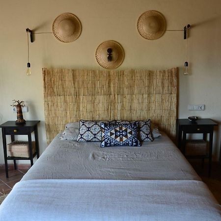 The African House Bed and Breakfast Tolox Esterno foto