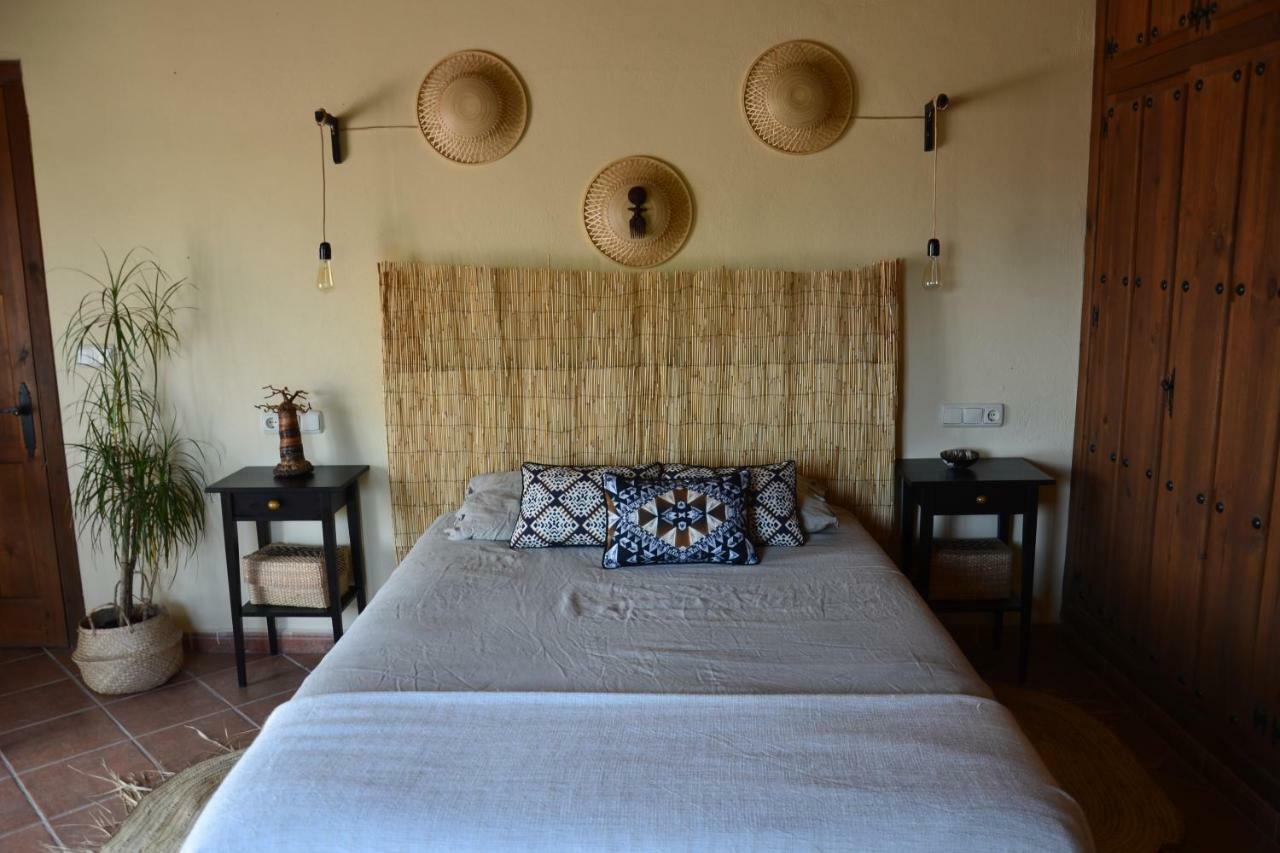 The African House Bed and Breakfast Tolox Esterno foto