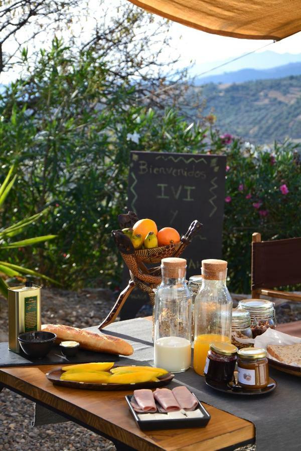 The African House Bed and Breakfast Tolox Esterno foto