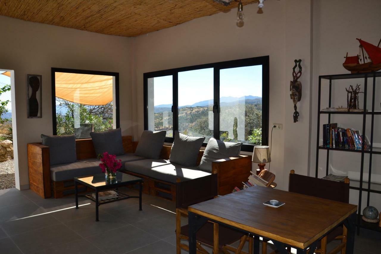 The African House Bed and Breakfast Tolox Esterno foto