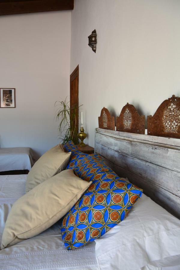 The African House Bed and Breakfast Tolox Esterno foto