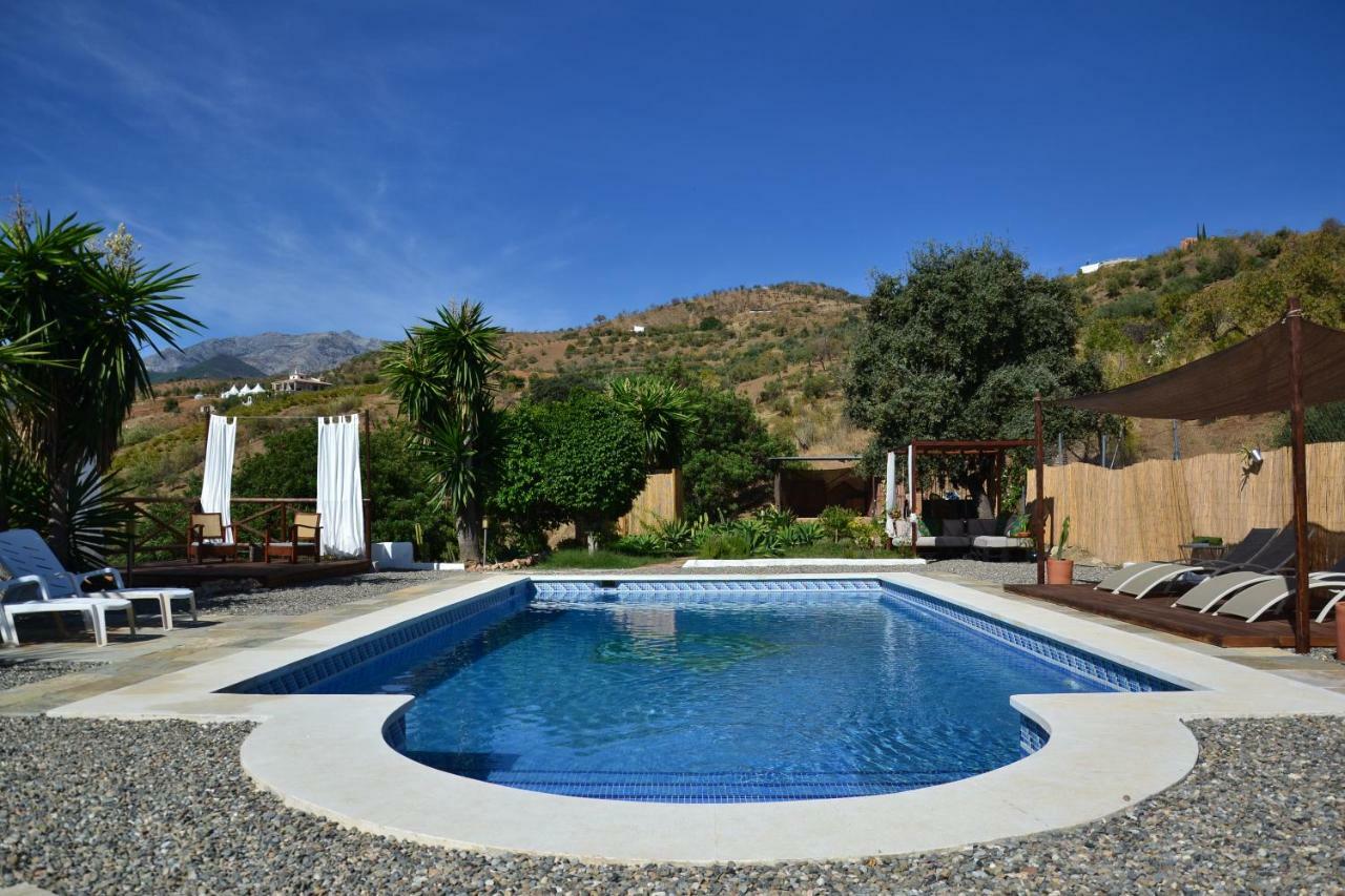 The African House Bed and Breakfast Tolox Esterno foto